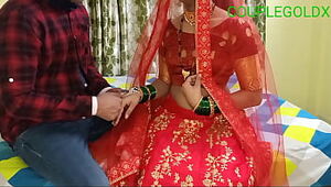 पड़ोस की दुल्हन के साथ सुहागरात मनाली